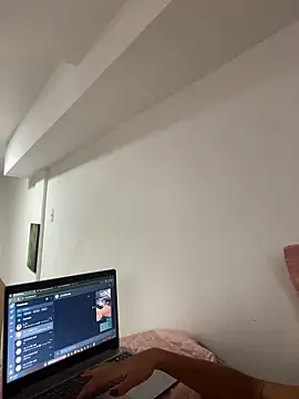 Pinkhotbaby online show from 02/11/25, 04:46
