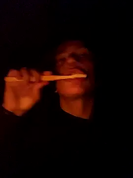 Snapshot of xmoira3x chatting on 12/24/24, 04:00 xmoira3x online show from 12/24/24, 04:00