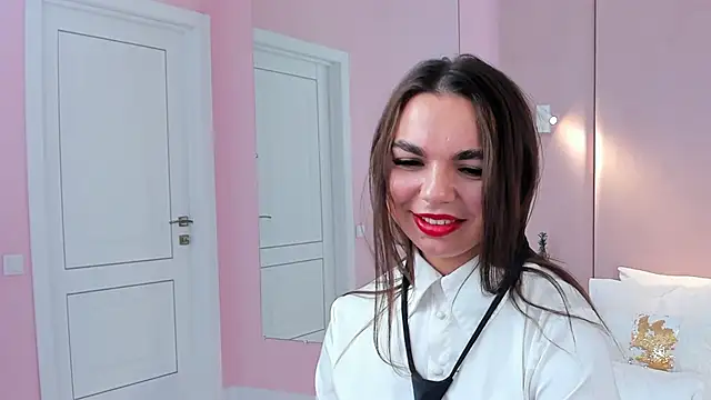 CamillaLarson online show from 12/09/24, 06:12
