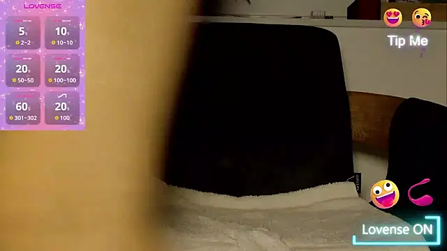 Snapshot of SUEPER_2019 chatting on 10/16/25, 05:03 SUEPER 2019 online show from 10/16/25, 05:03