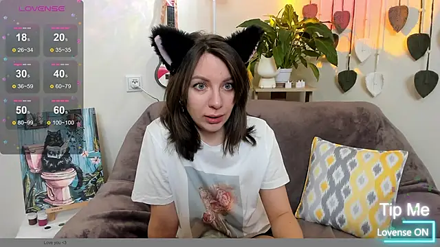 Snapshot of MelodyBlosom chatting on 01/25/25, 06:23 MelodyBlosom online show from 01/25/25, 06:23