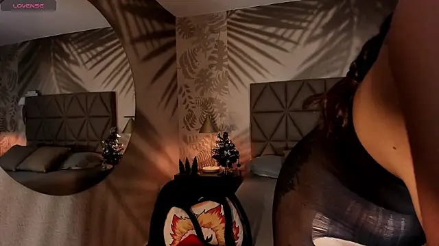 IamNayuta online show from 12/24/24, 06:06