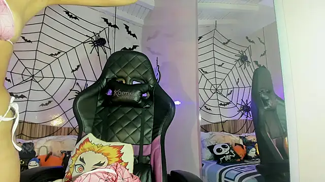 IamNayuta online show from 10/25/25, 07:41