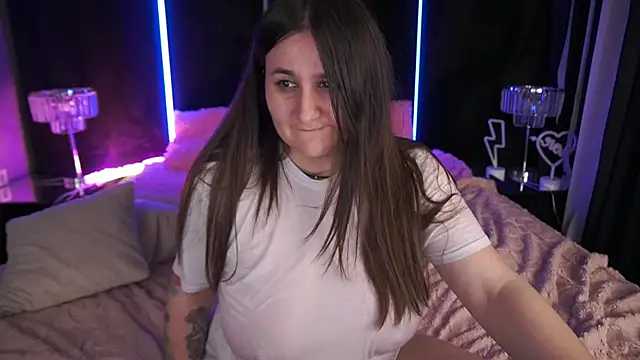 JuicyBeRrys online show from 01/11/25, 07:06