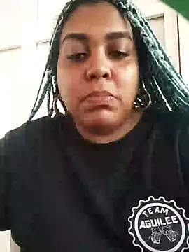 Snapshot of ELLA_KELLY chatting on 12/23/24, 12:08 ELLA KELLY online show from 12/23/24, 12:08