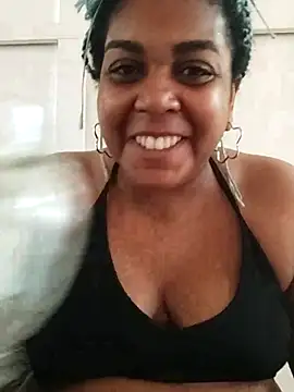 Snapshot of ELLA_KELLY chatting on 12/28/24, 12:13 ELLA KELLY online show from 12/28/24, 12:13