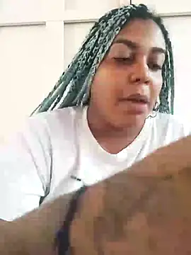 Snapshot of ELLA_KELLY chatting on 12/30/24, 11:59 ELLA KELLY online show from 12/30/24, 11:59