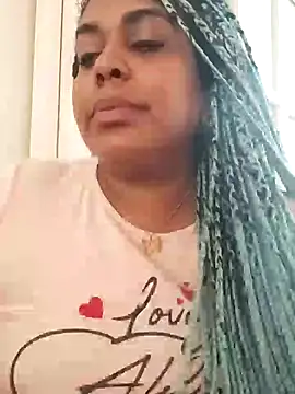 Snapshot of ELLA_KELLY chatting on 01/29/25, 12:02 ELLA KELLY online show from 01/29/25, 12:02