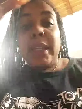 Snapshot of ELLA_KELLY chatting on 02/01/25, 10:59 ELLA KELLY online show from 02/01/25, 10:59