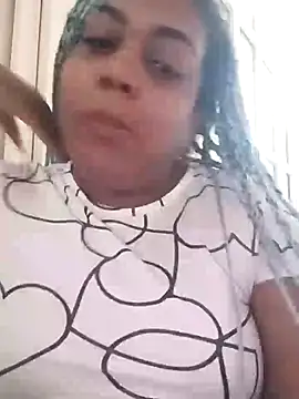 Snapshot of ELLA_KELLY chatting on 02/15/25, 12:01 ELLA KELLY online show from 02/15/25, 12:01