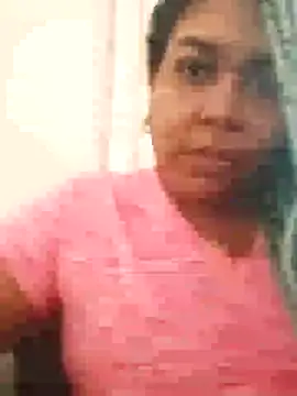 Snapshot of ELLA_KELLY chatting on 02/17/25, 11:44 ELLA KELLY online show from 02/17/25, 11:44