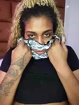 ELLA KELLY online show from 10/04/25, 11:08