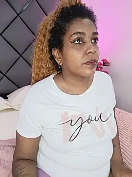 ELLA KELLY online show from 07/27/26, 12:01