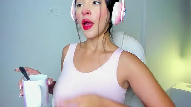 HarleyQueen Robbie online show from 01/04/25, 07:34