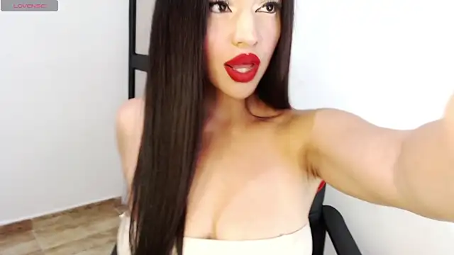 Snapshot of HarleyQueen_Robbie chatting on 12/18/25, 11:11 HarleyQueen Robbie online show from 12/18/25, 11:11