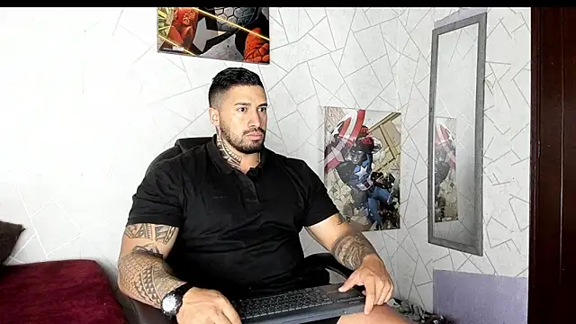 Snapshot of Cristian_Walker chatting on 10/05/25, 12:14 Cristian Walker online show from 10/05/25, 12:14