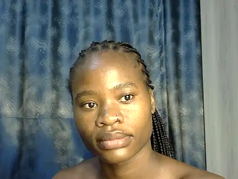 Snapshot of sweetblackbeauty001 chatting on 06/21/26, 03:36 sweetblackbeauty001 online show from 06/21/26, 03:36