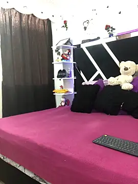 1lovelygirls online show from 10/30/25, 12:06