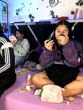 1lovelygirls online show from 11/11/25, 12:38