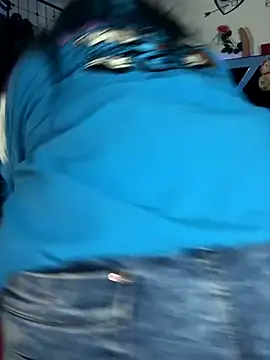 1lovelygirls online show from 11/18/25, 12:20