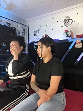 1lovelygirls online show from 11/19/25, 12:27