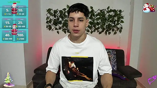 Snapshot of jonathanjoestar_ chatting on 12/12/24, 09:04 jonathanjoestar online show from 12/12/24, 09:04