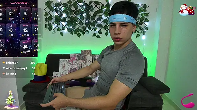 Snapshot of jonathanjoestar_ chatting on 12/30/24, 12:43 jonathanjoestar online show from 12/30/24, 12:43