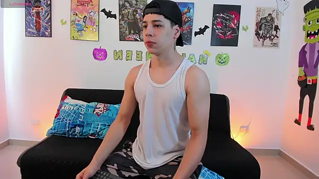 Snapshot of jonathanjoestar_ chatting on 11/04/25, 02:05 jonathanjoestar online show from 11/04/25, 02:05