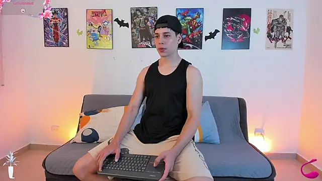 Snapshot of jonathanjoestar_ chatting on 11/09/25, 11:47 jonathanjoestar online show from 11/09/25, 11:47