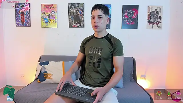 Snapshot of jonathanjoestar_ chatting on 11/12/25, 09:14 jonathanjoestar online show from 11/12/25, 09:14