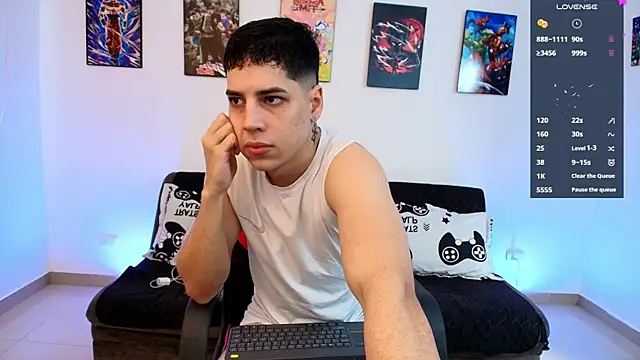 jonathanjoestar  online show from 06/12/26, 08:41