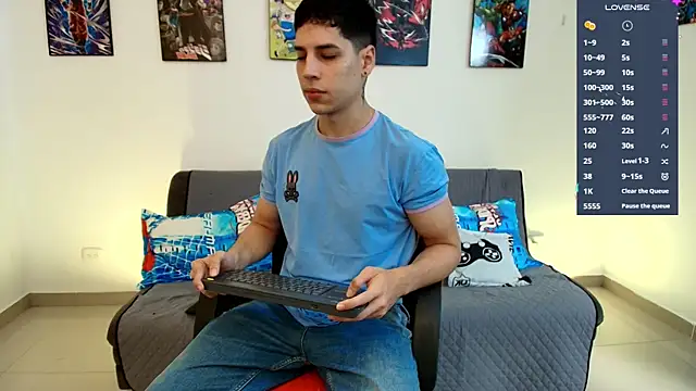 jonathanjoestar  online show from 06/19/26, 08:34