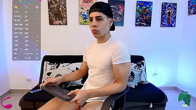 jonathanjoestar  online show from 07/06/26, 09:39