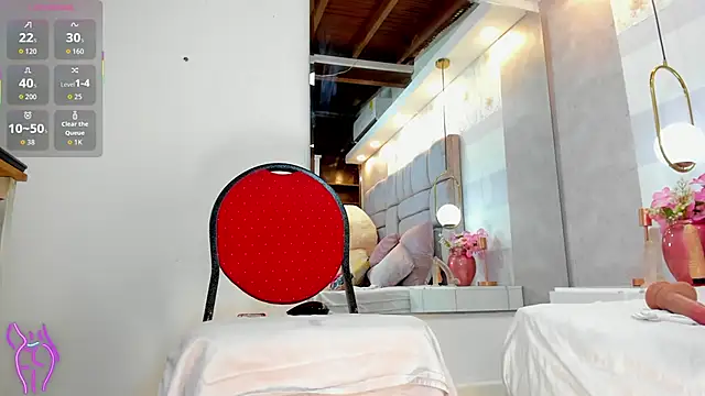 Snapshot of amina_west chatting on 11/08/25, 11:10 amina west online show from 11/08/25, 11:10