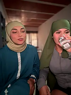 lalilamassu1 online show from 09/23/25, 08:45