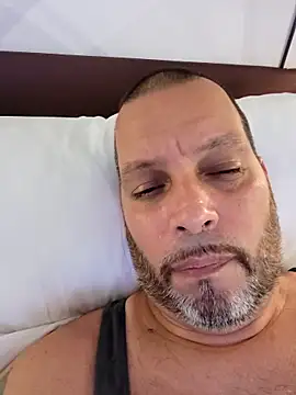 Snapshot of Just2much chatting on 10/01/25, 11:11 Just2much online show from 10/01/25, 11:11