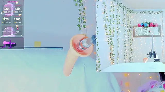 Tiffanny Love  online show from 01/09/25, 12:41