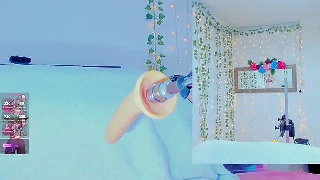 Tiffanny Love  online show from 10/01/25, 09:15