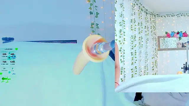 Tiffanny Love  online show from 10/11/25, 09:08