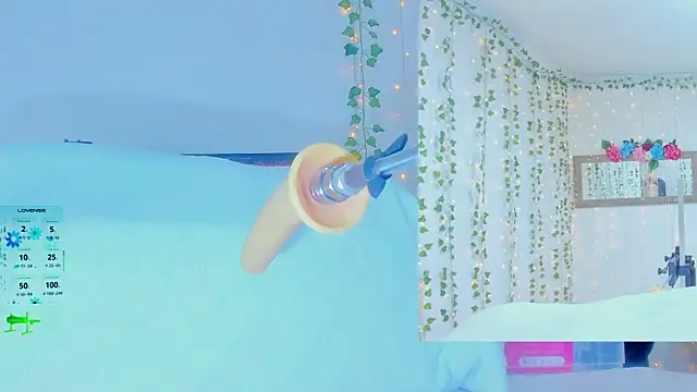 Tiffanny Love  online show from 10/18/25, 09:21