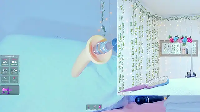 Tiffanny Love  online show from 10/30/25, 09:11