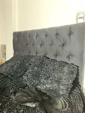 Snapshot of cheryl_cc chatting on 03/06/25, 10:36 cheryl cc online show from 03/06/25, 10:36