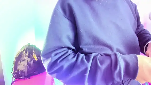 Snapshot of kuromi69 chatting on 09/27/25, 03:33 kuromi69 online show from 09/27/25, 03:33