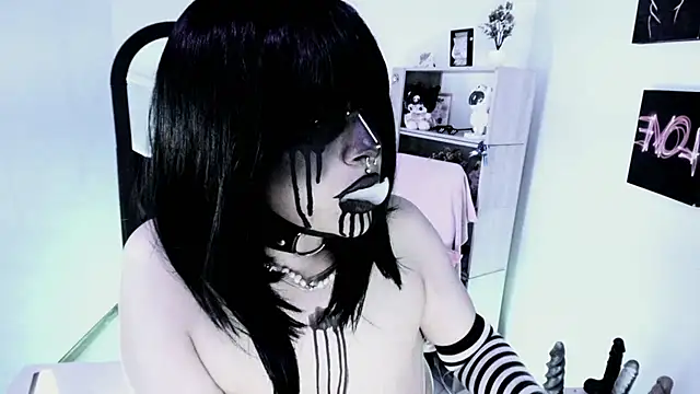 kuromi69 online show from 04/26/26, 09:29