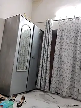 Snapshot of Angel_Anamika chatting on 11/17/25, 03:45 Angel Anamika online show from 11/17/25, 03:45