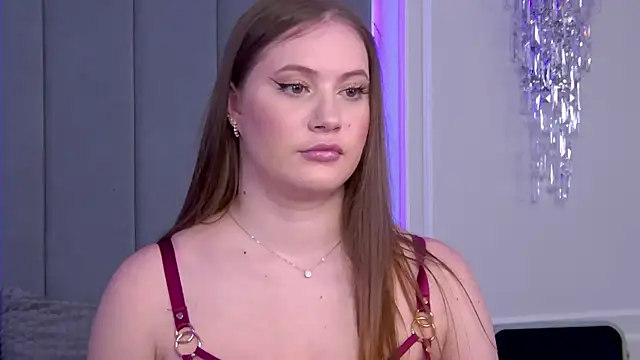 Snapshot of ChloeMarsch chatting on 10/05/25, 04:44 ChloeMarsch online show from 10/05/25, 04:44