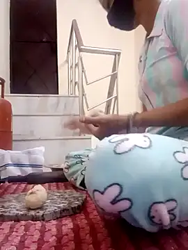 Payal-Love143 online show from 12/05/24, 02:22