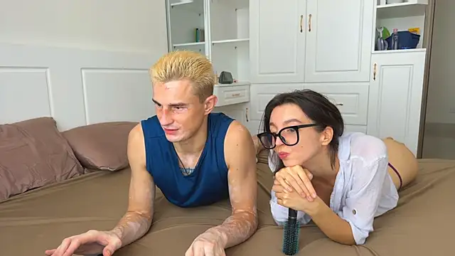 Morning Stars online show from 12/14/25, 03:01