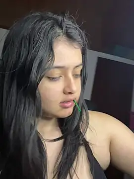 Stephania 18 online show from 02/23/25, 11:47