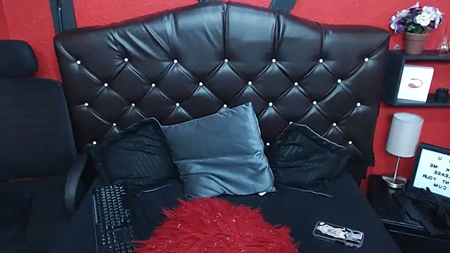 Roxye69 online show from 02/13/25, 05:37